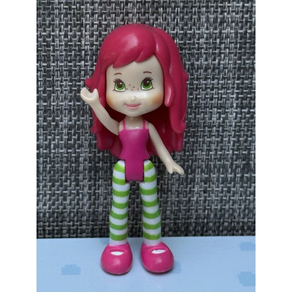 Vintage Hasbro 2008 STRAWBERRY SHORTCAKE Doll Berry Bitty Market Scented